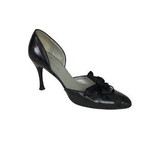 Giorgio Armani Women Pumps Sz. 37/7US Pointed toe Tie Front Detail Sophisticated